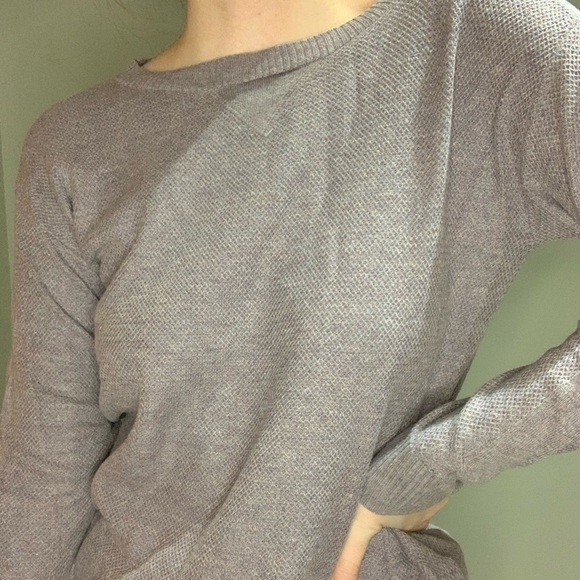 American Eagle Sweater - Picture 2 of 4